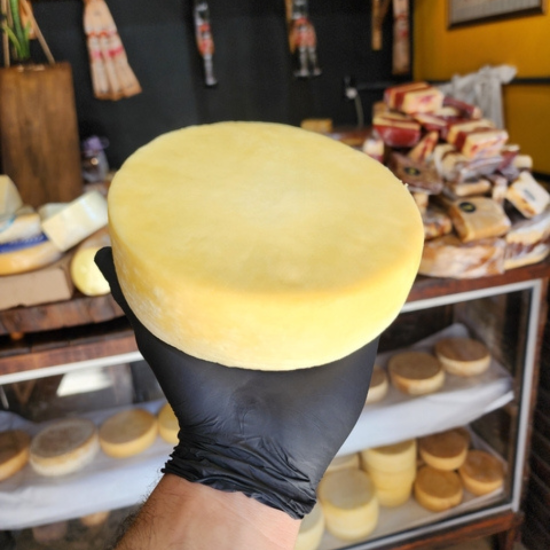 Queijo Canastra Meia Cura 1kg/1,2kg | Empório Di Callani